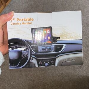 7” portable CarPlay Monitor